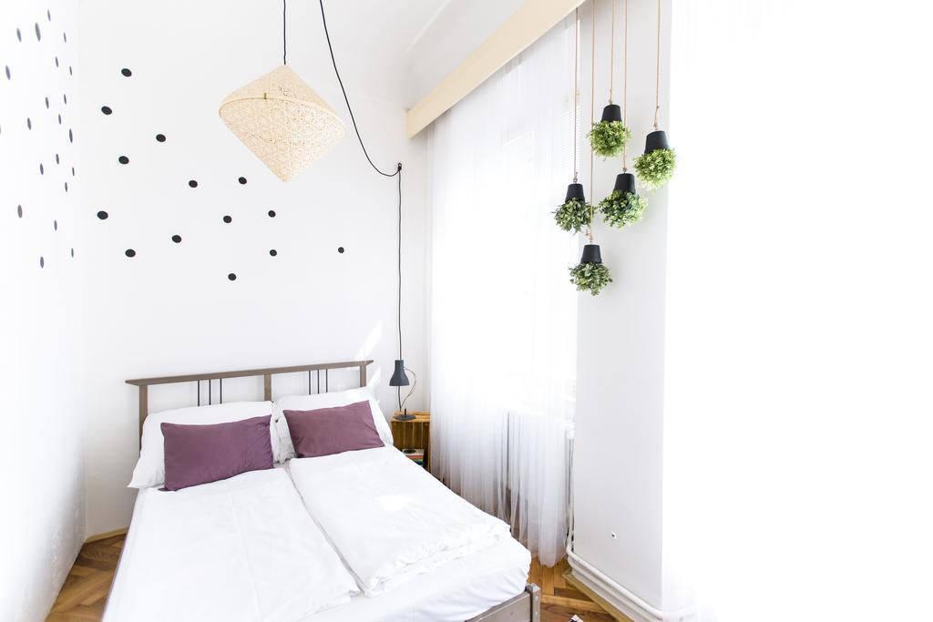 Friday Songs Apartment Prague Luaran gambar